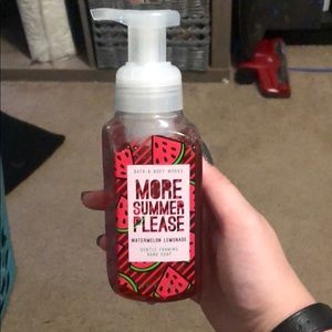 Bath and body works foaming hand soap